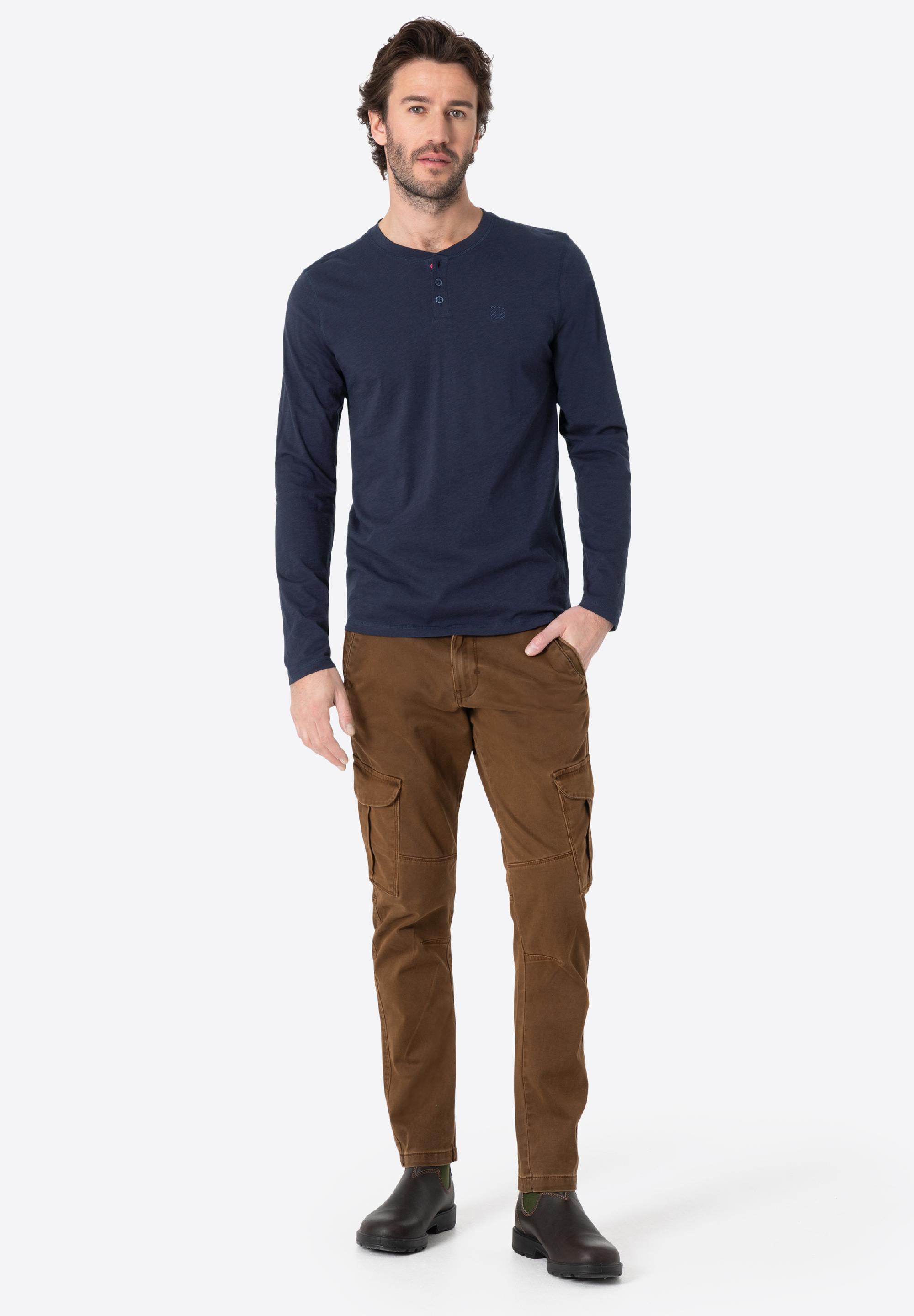 Ripped Longsleeve Henley