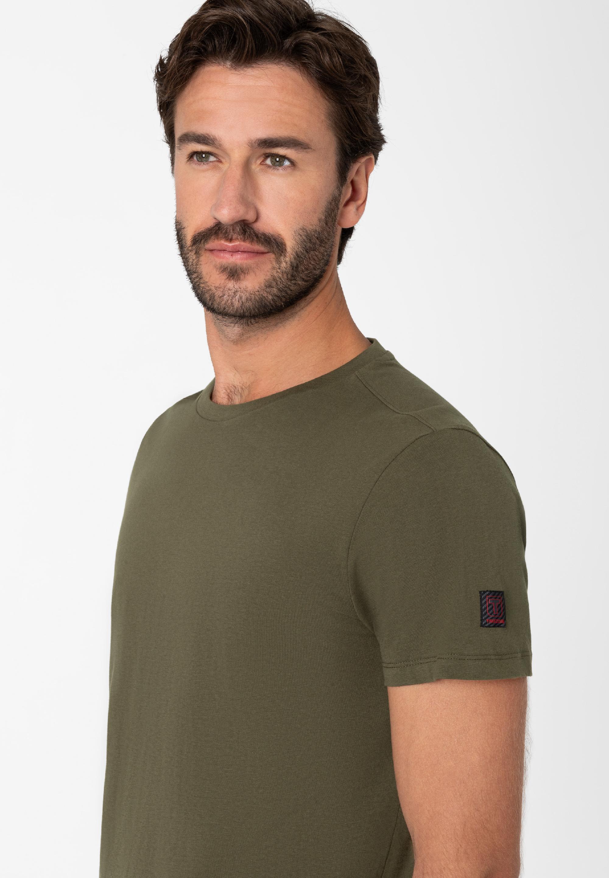 Basic T-Shirt