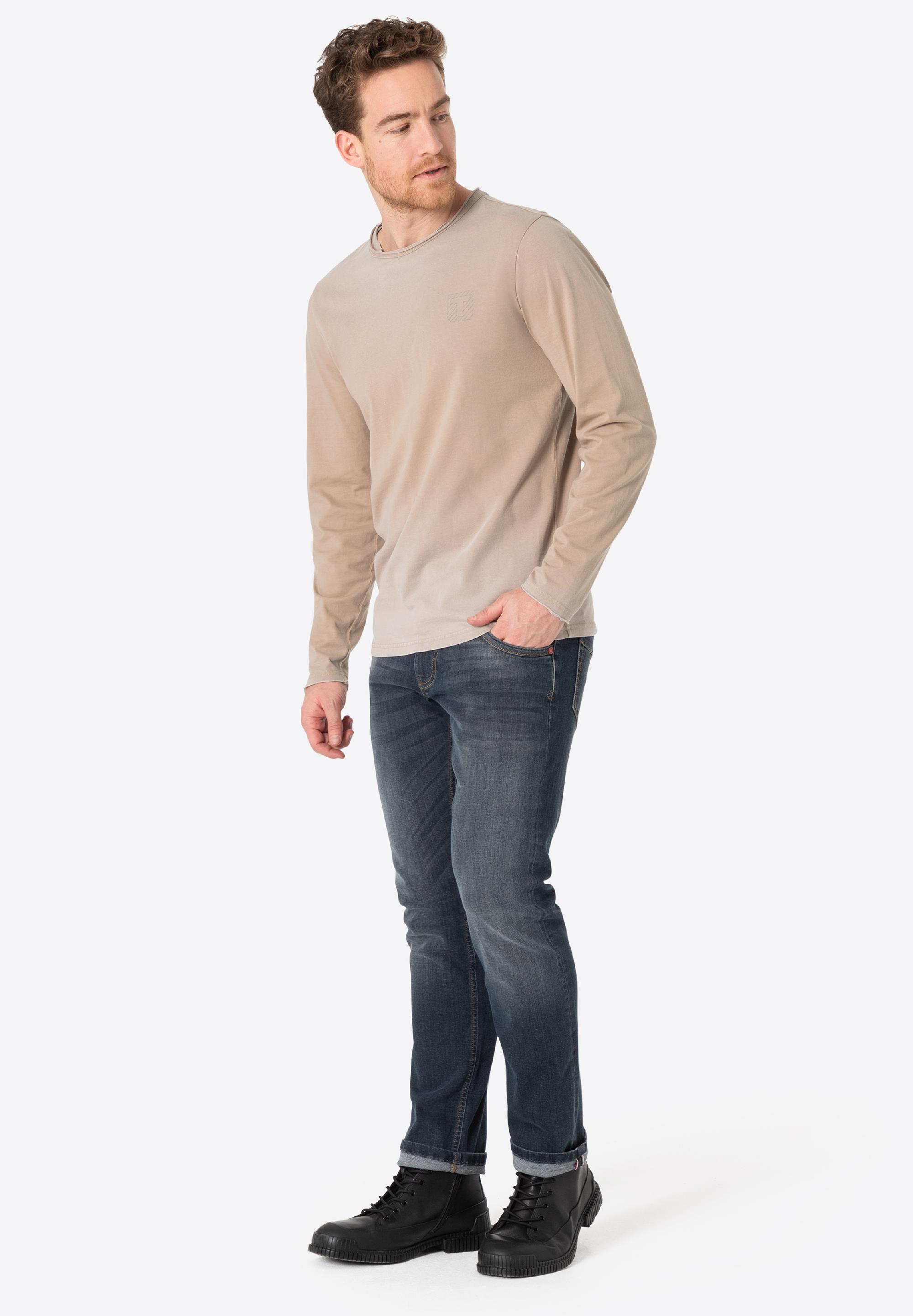 Ripped Basic Longsleeve